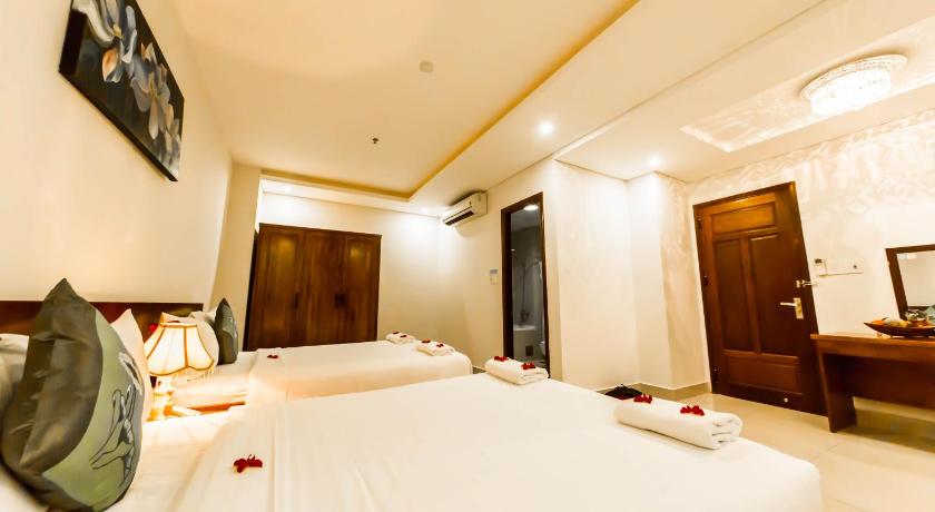 Image of Deluxe Family Room 6