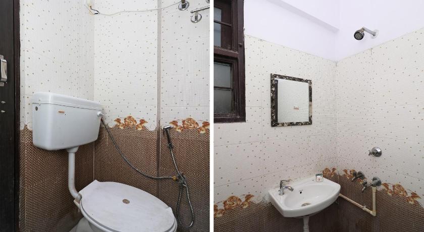 OYO 28050 Raj Guest House