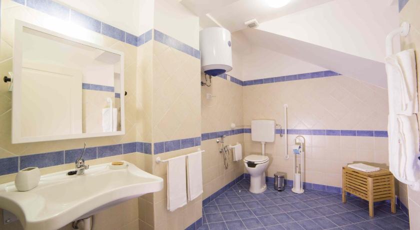 Image of DELUXE APARTMENT 6