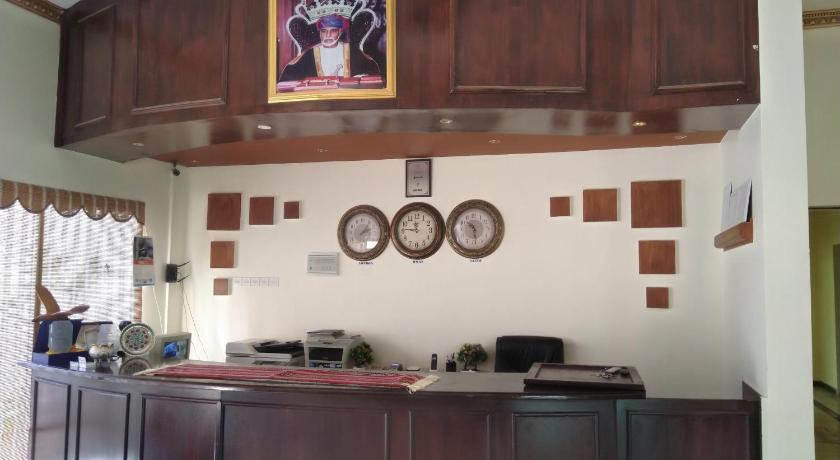 Al Ghazlan Hotel Sinaw photo