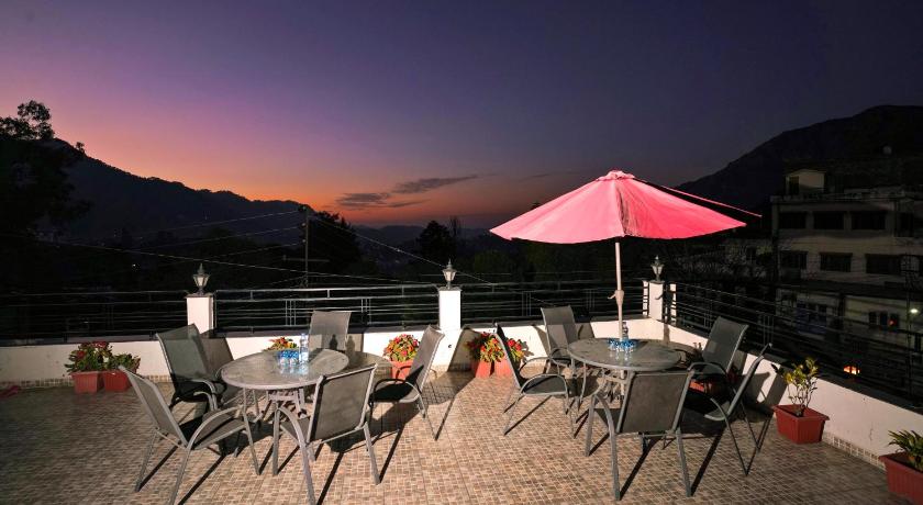 Mayur Hotel Bar And Restaurant photo