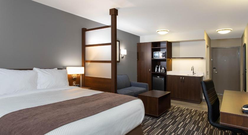 Microtel Inn & Suites by Wyndham Mont Tremblant