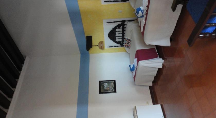 Image of Twin Room 4