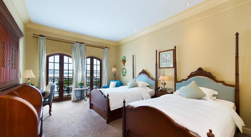 Image of Deluxe Room Sea View 6