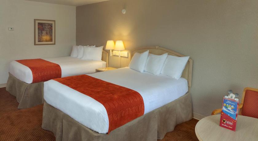 Ramada by Wyndham Kissimmee Gateway photo