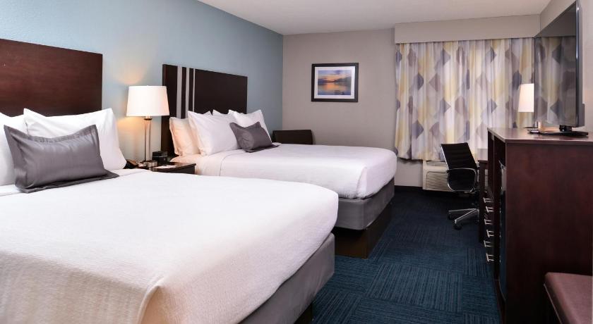 Best Western St. Clairsville Inn & Suites