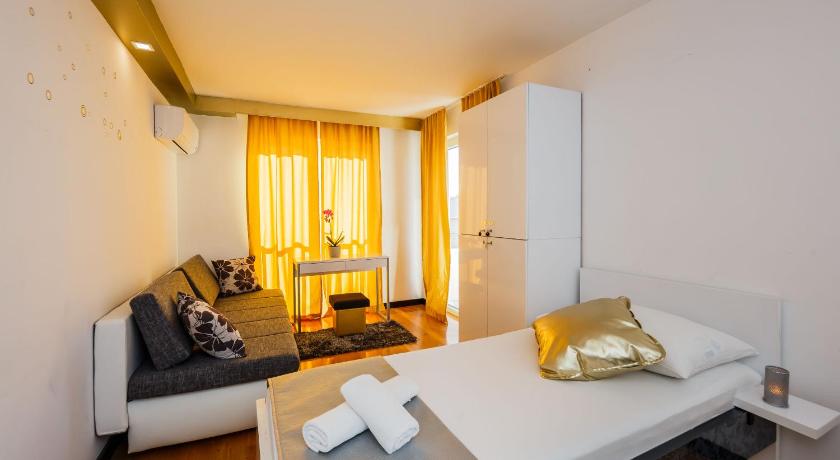 All Saints Suites Bb Kastela - image 29
