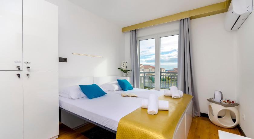 All Saints Suites Bb Kastela - image 50