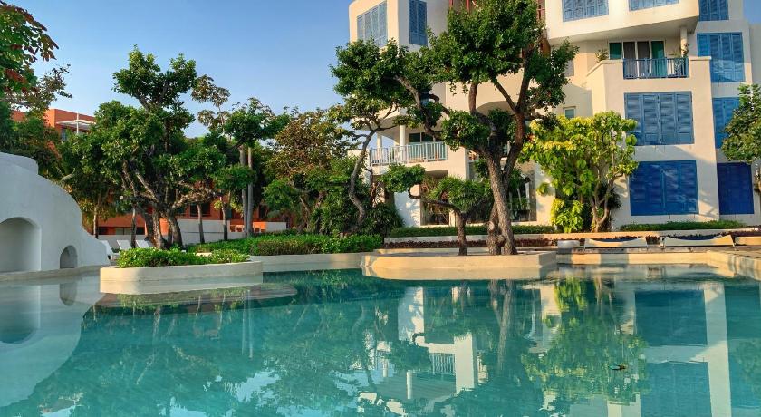 Chelona huahin beachfront condominium photo