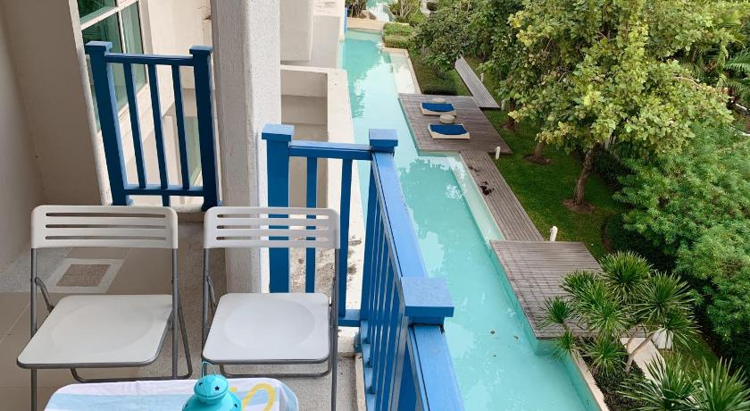 Chelona huahin beachfront condominium photo