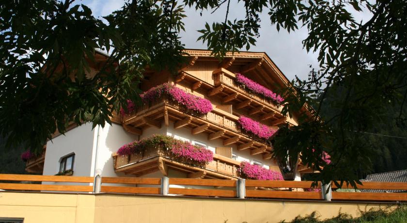 Pension Mariandl photo