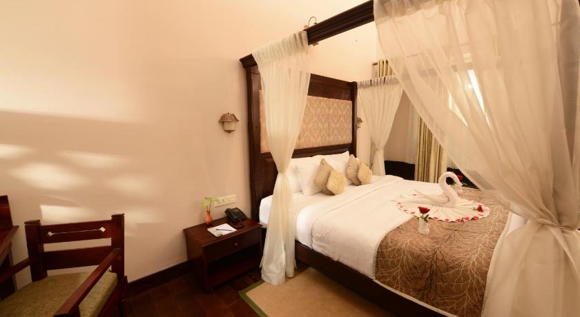 Image of Presidential Pool Suite 7