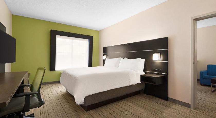 Holiday Inn Express Hotel & Suites McAlester