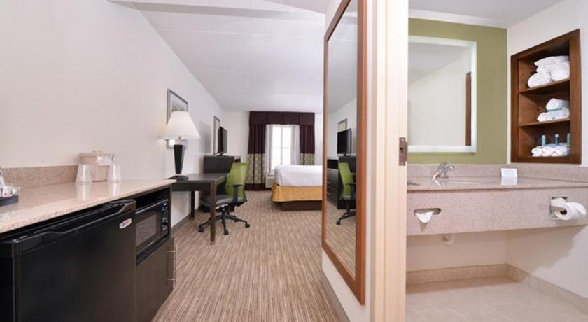 Holiday Inn Express Hotel & Suites Mooresville-Lake Norman, Nc