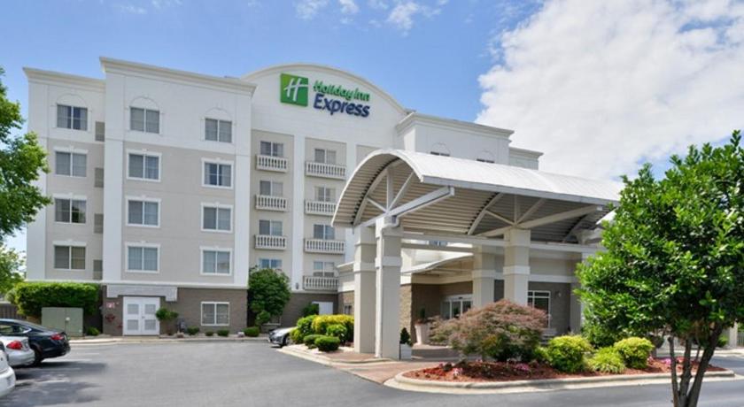 Holiday Inn Express Hotel & Suites Mooresville-Lake Norman, Nc photo