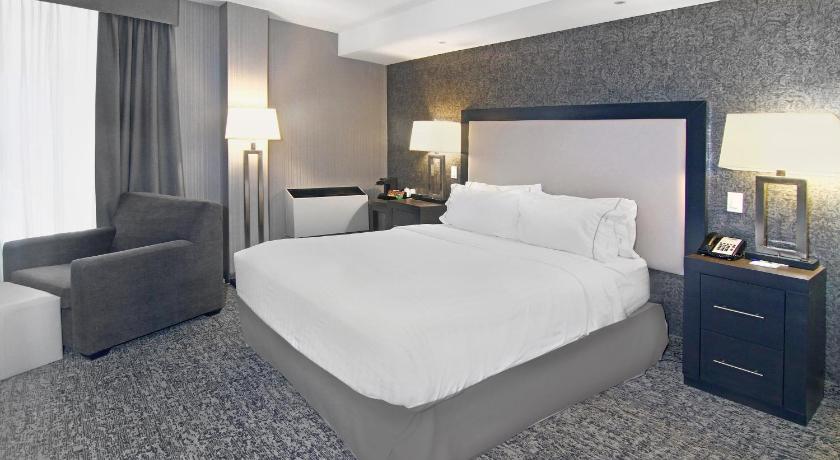 Holiday Inn Express Calgary