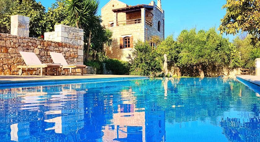 Strofilia Villas Crete — Hotel in Crete Island