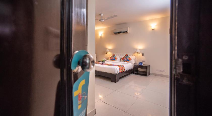 FabHotel Anutham Saket