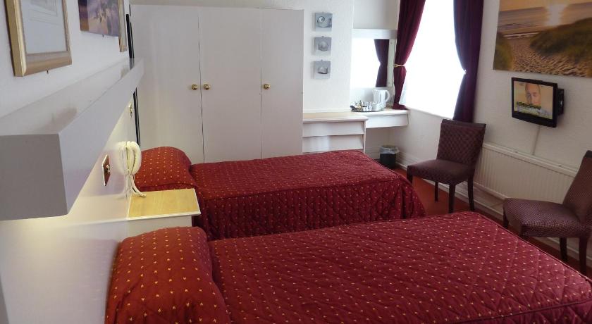 Image of Twin Room 2