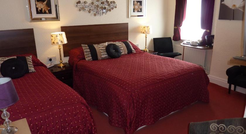 Image of Twin Room 1