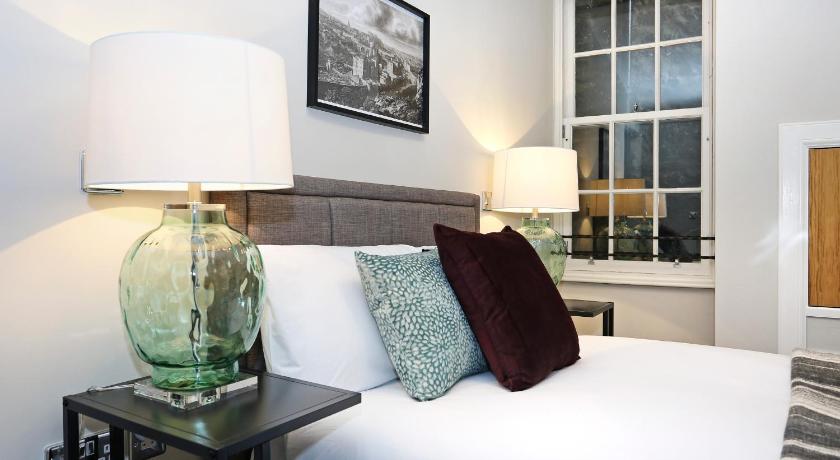 ALTIDO Newly Refurbished Apartment on the Historic Royal Mile photo