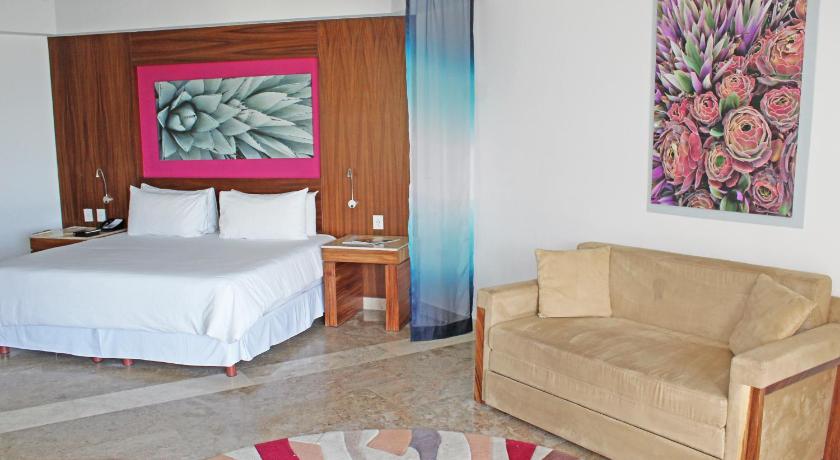 Image of Altitude Governor Suite Ocean View 10