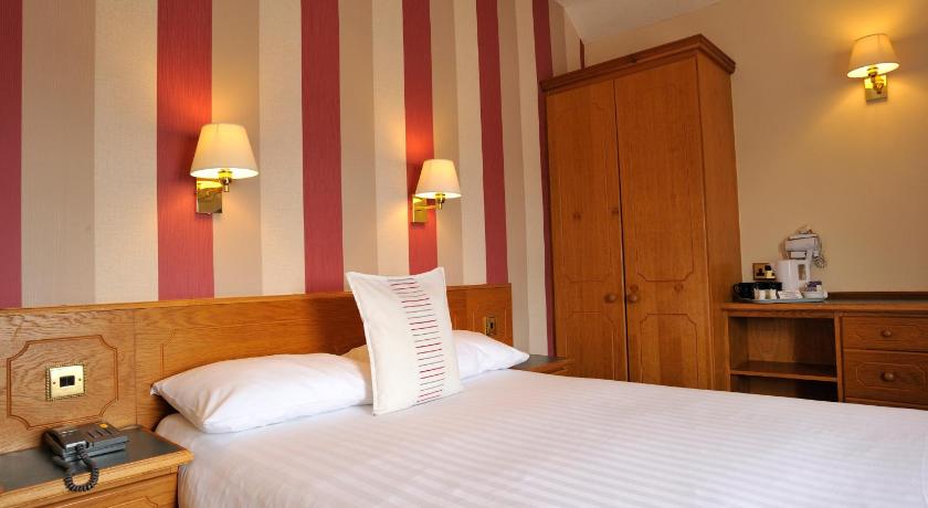 Standard Double Room, Claremont Hotel - All Inclusive in Blackpool