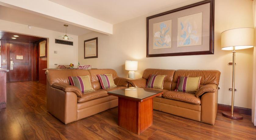 Image of Suite Premium Level - Lounge Access 3