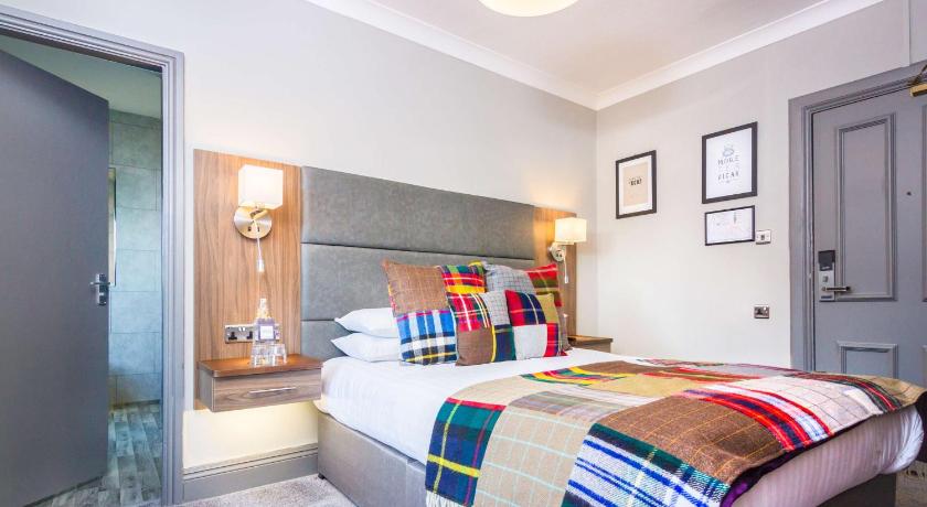 Image of Small Double Room 1