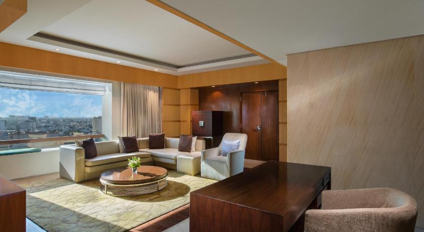 Image of Diplomat Suite 1
