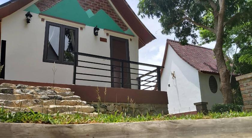 Tropical Valley Homestay photo