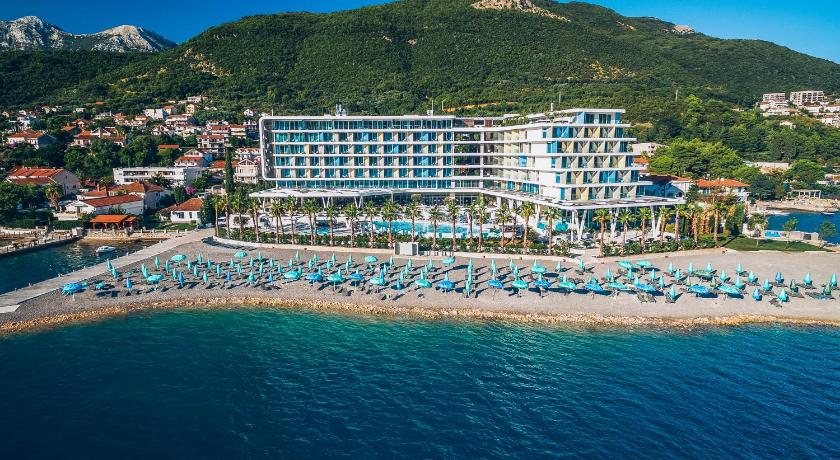Carine Hotel Kumbor Superior — Hotel in Herceg Novi