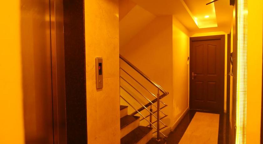 Hotel White Mount  photo