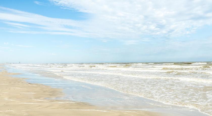 Sandpiper Point photo