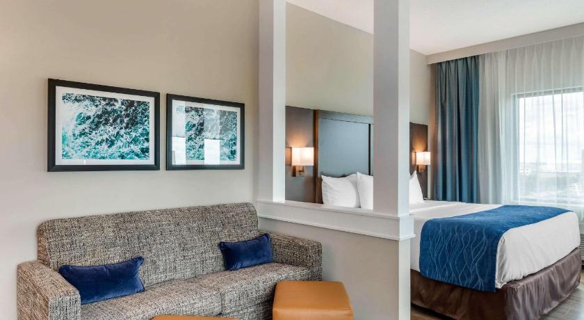 Comfort Inn & Suites Miami International Airport