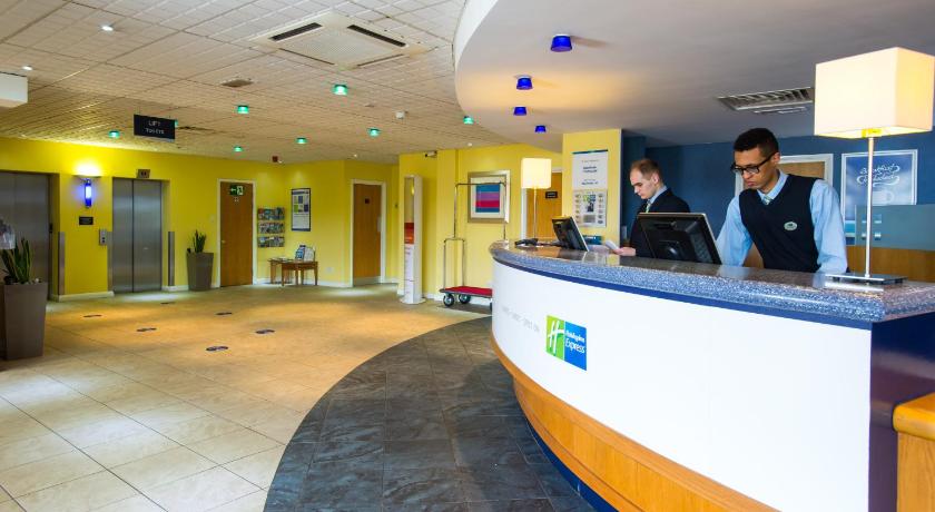 Holiday Inn Express Bradford City Centre photo