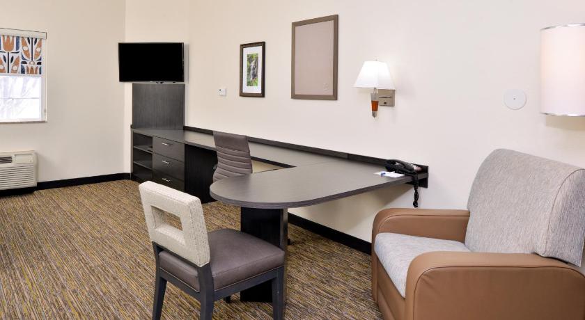 Candlewood Suites Winchester