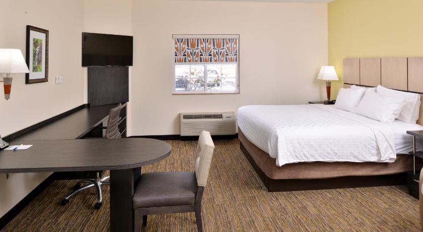 Candlewood Suites Winchester