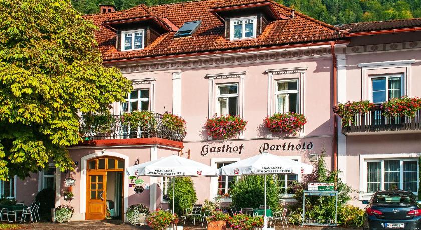 Gasthof Zum Niederhaus - Familie Perthold