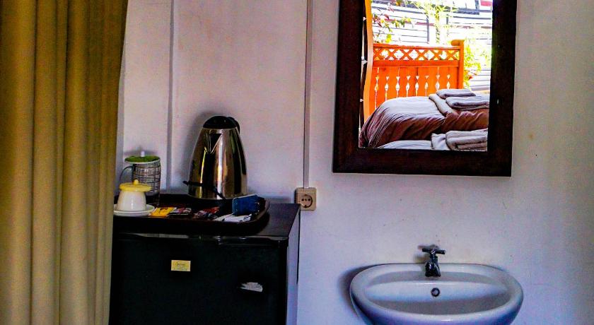 Image of Standard Family Room 15