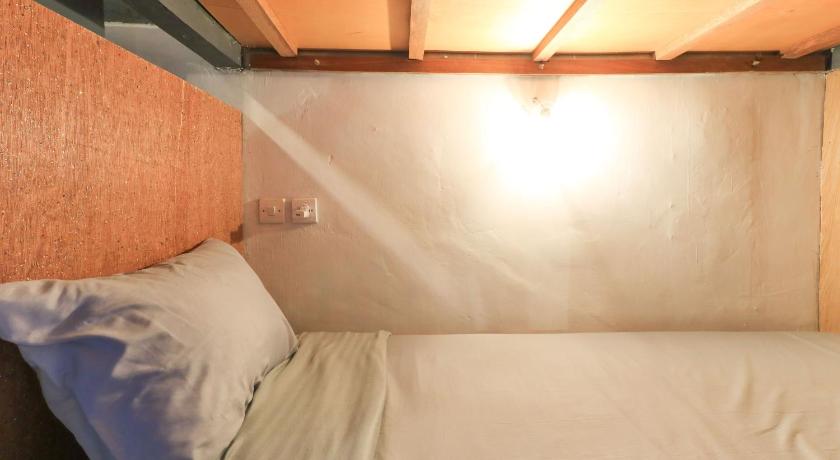 Hostel Bukit Sangcure - image 36