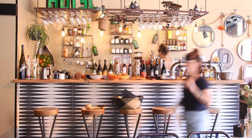 Bar/lounge