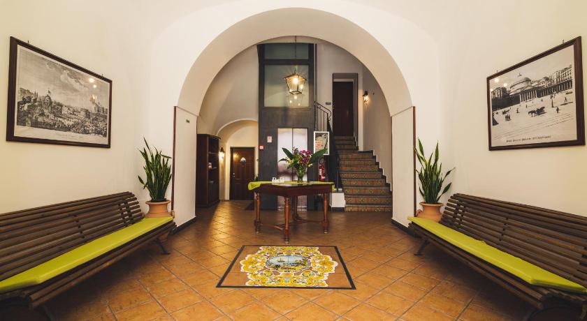 La Marinella — Hotel in Sant'Agnello
