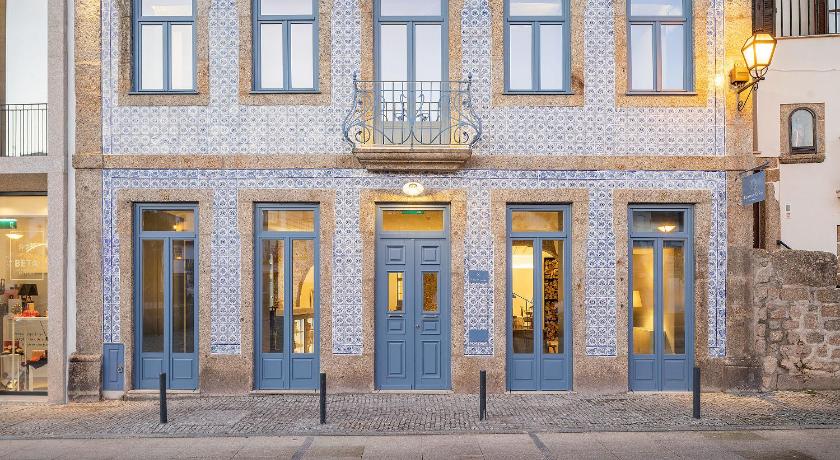 Loja Sr Costa by Casas com Estoria Boutique Houses