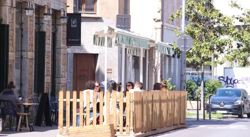 Balcony/terrace, ho36 Hostel in Lyon