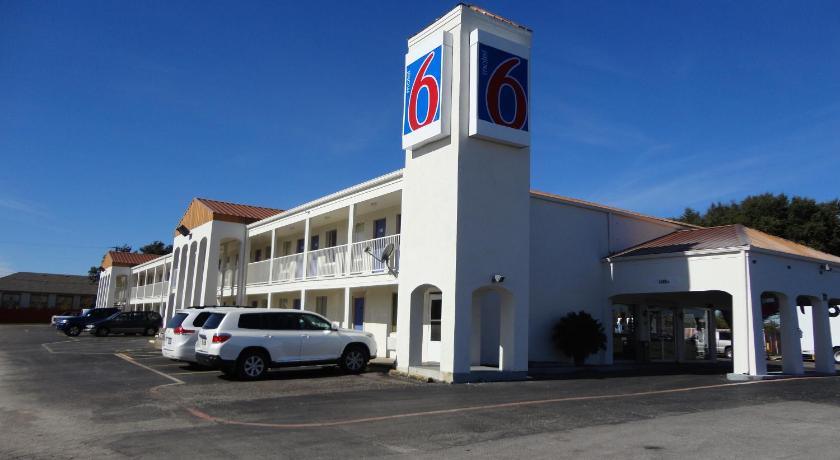 Motel 6 Round Rock