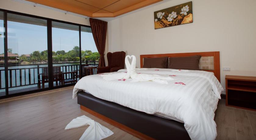 Image of Lake View 8