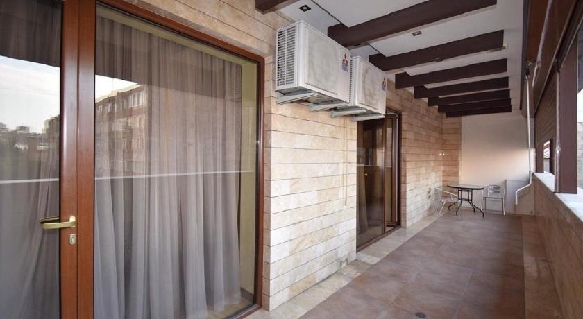 Northern Avenue - Teryan crossroads 3bedroom Grand Duplex TT444 photo