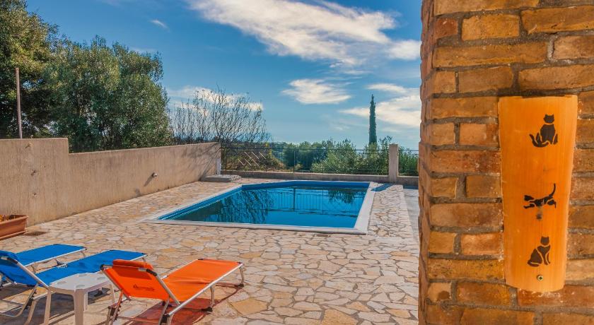 Villa Aloe photo
