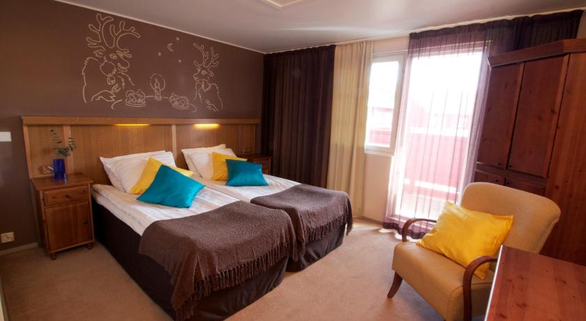 Image of Standard Twin Room with Bath 0